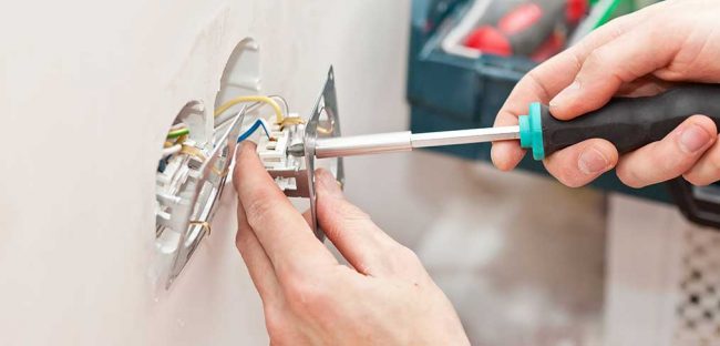 What Insurance does an Electrician Need?