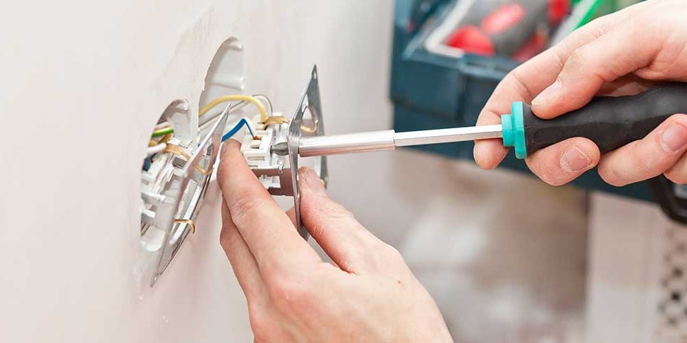 what-insurance-does-an-electrician-need What Insurance does an Electrician Need?